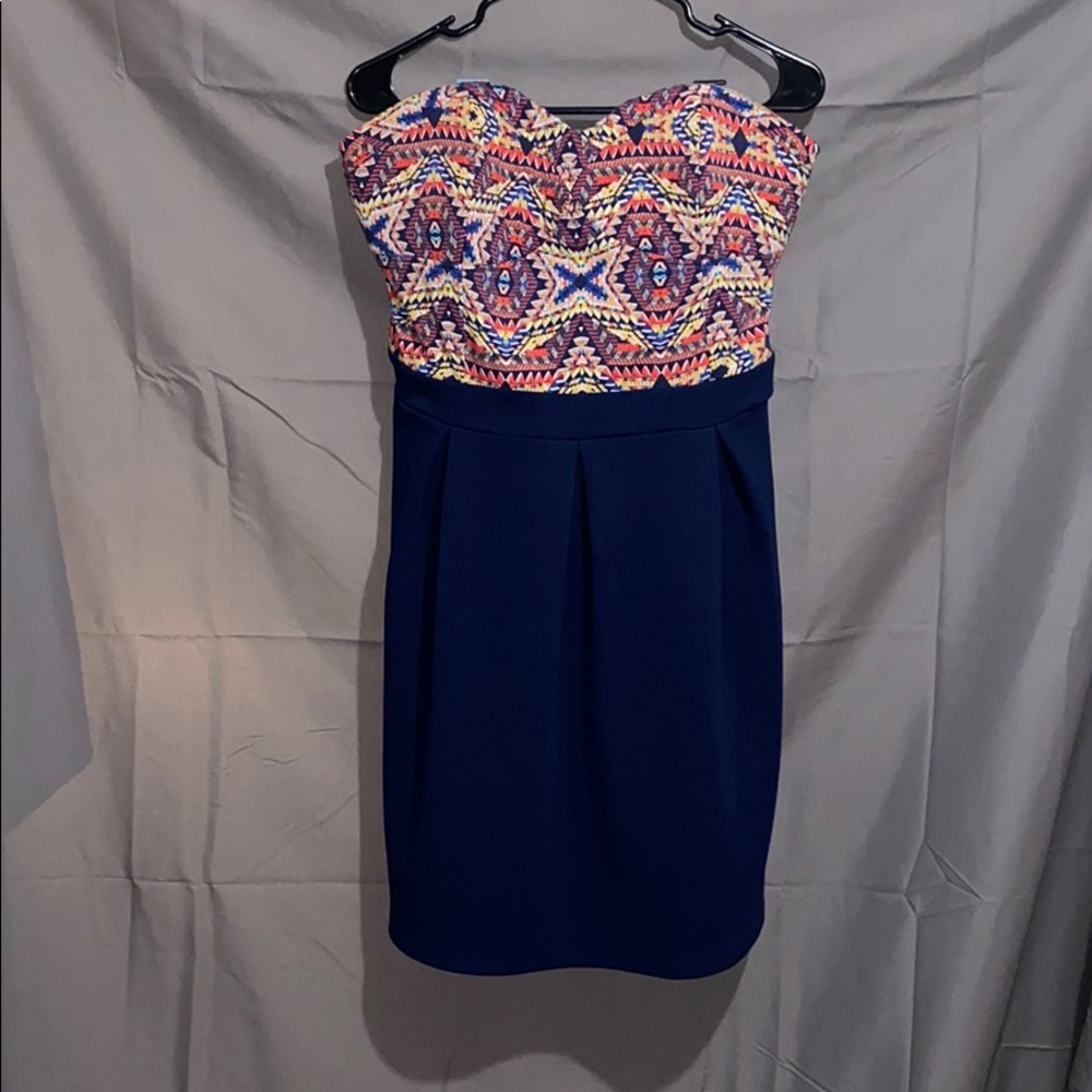Tribal inspired strapless dress.